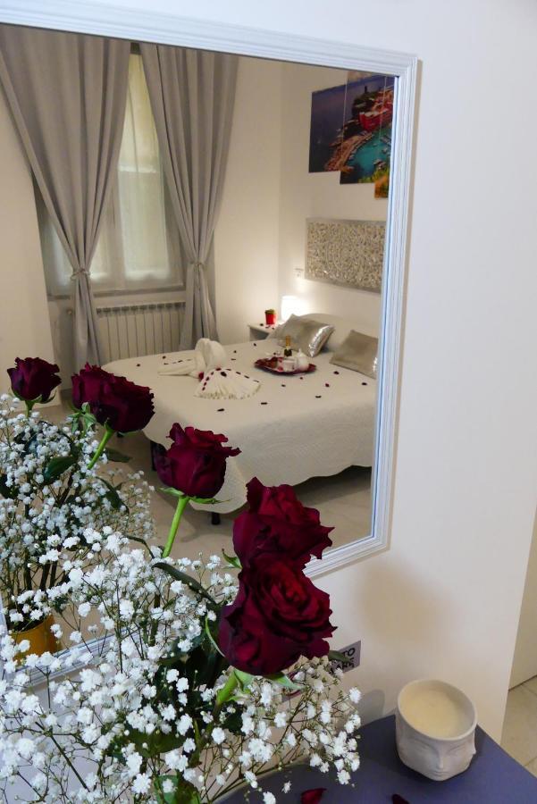 Valentyna Rooms Специя Екстериор снимка